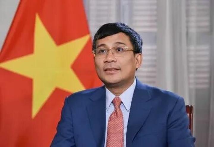 Từ